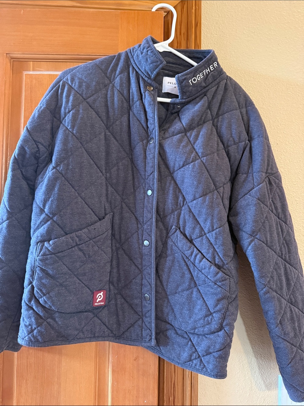 Peloton women’s Quilted Heather Gray Snap Jacket